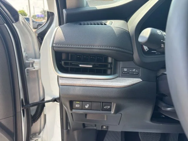 Used 2025 Beige Toyota Platinum image 16