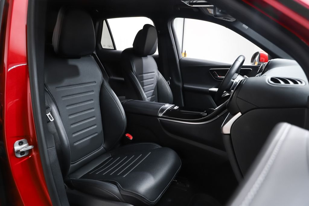 Certified Used 2023  Mercedes-Benz GLC 300 image 9