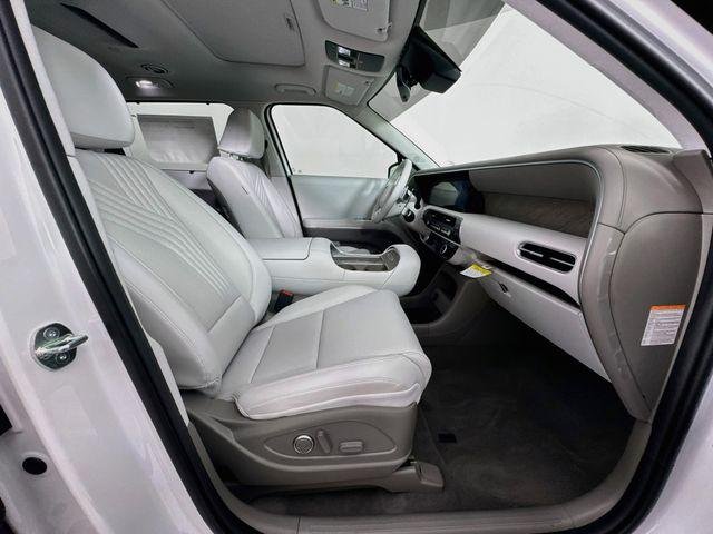 New 2026 White Hyundai Blue SEL Premium 8P image 49