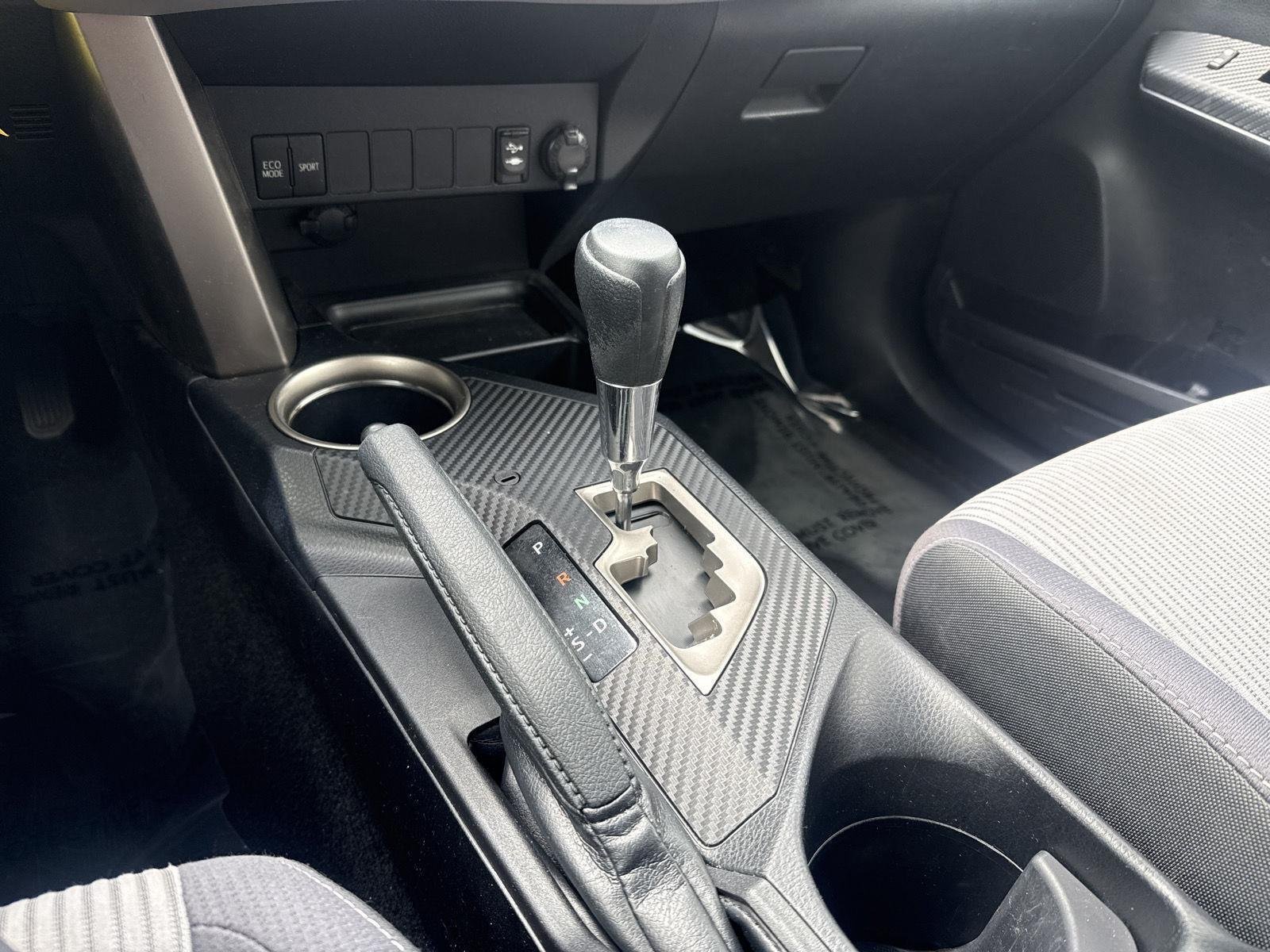 Used 2014 Classic Silver Metallic Toyota XLE image 14