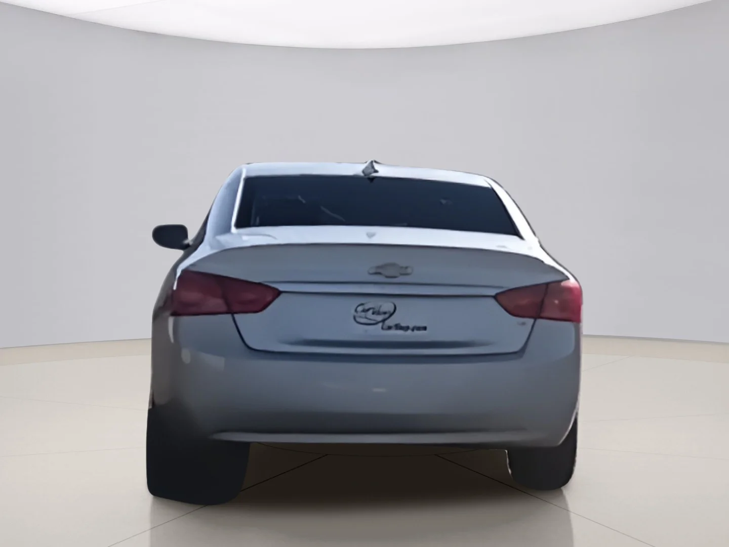 Used 2015 Silver Chevrolet LS image 4