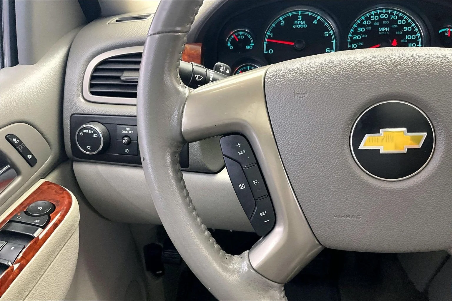 Used 2013 Silver Ice Metallic Chevrolet LT image 20