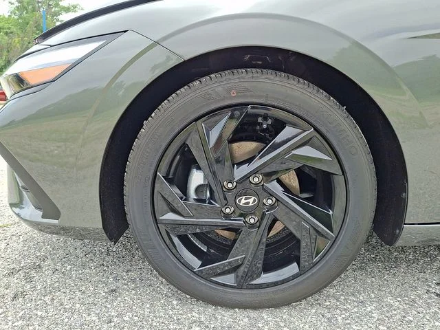 New 2026 Gray Hyundai SEL Sport image 18