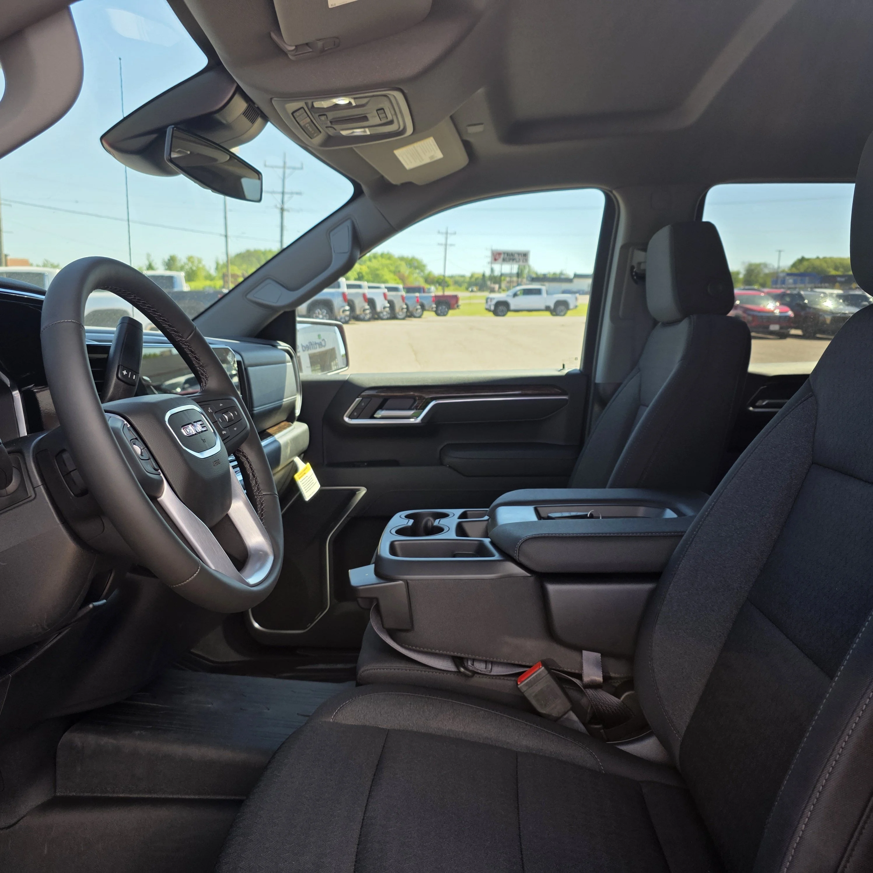 2026 GMC Sierra 1500 SLE - Photo 10