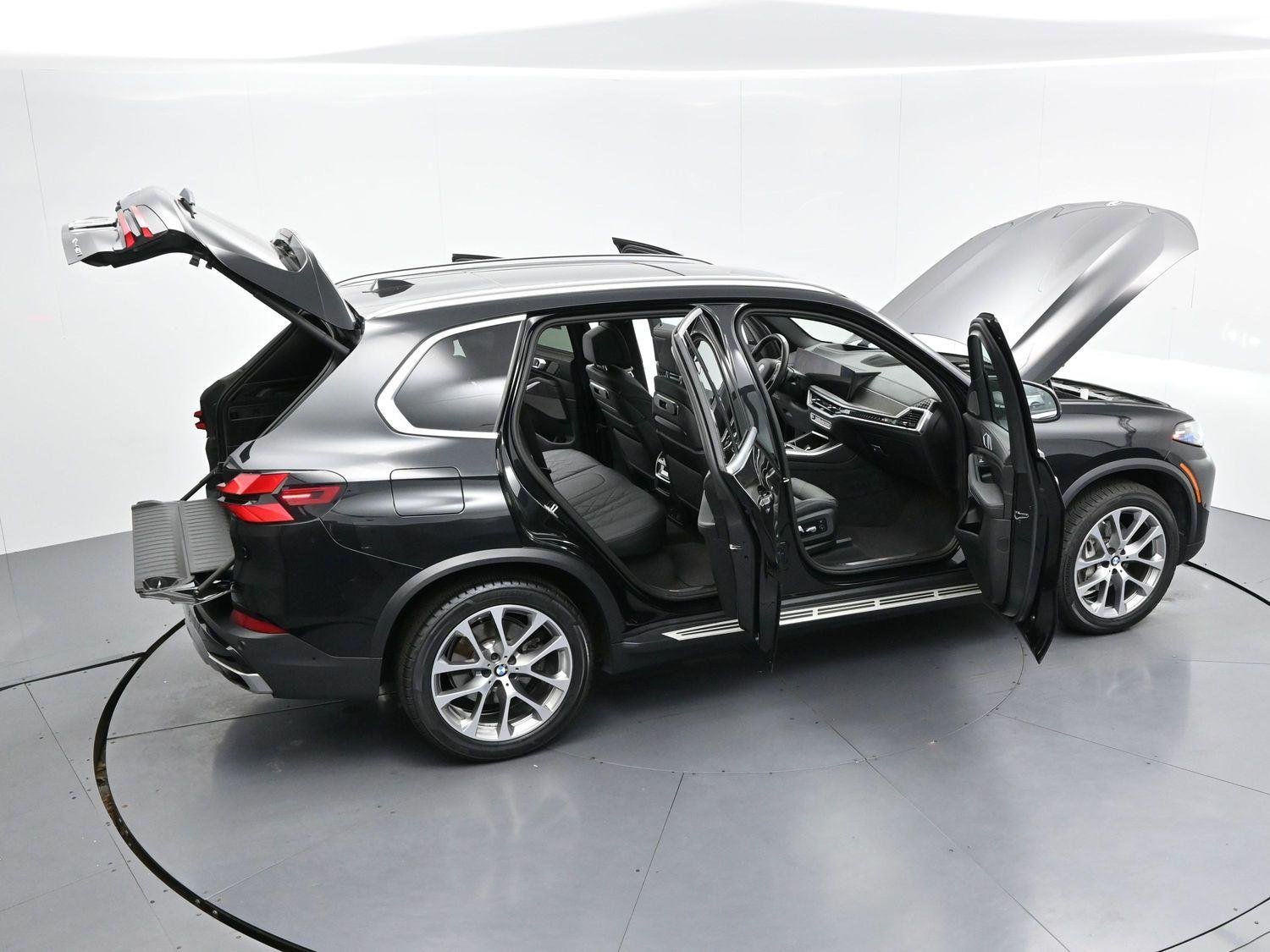 Used 2024 Carbon Black Metallic BMW xDrive40i image 45