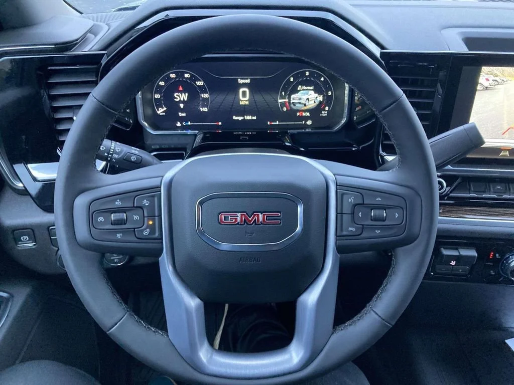 New 2026 Sterling Metallic GMC Elevation image 26