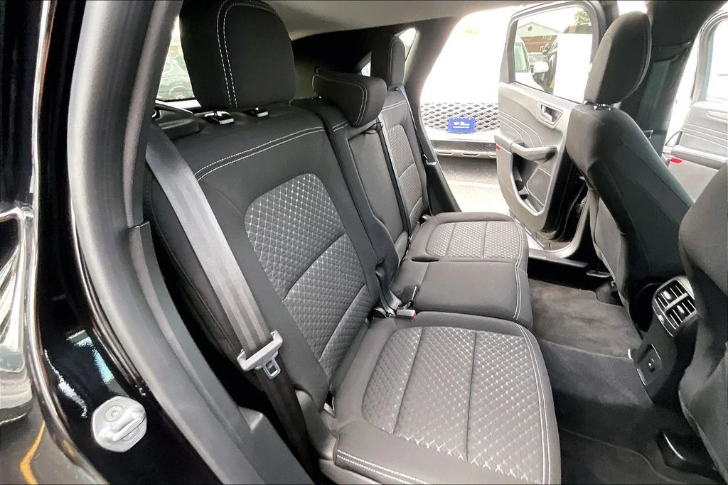 Used 2023 Black Ford Active image 26