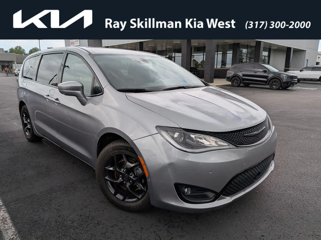 2019 Chrysler Pacifica Touring Plus