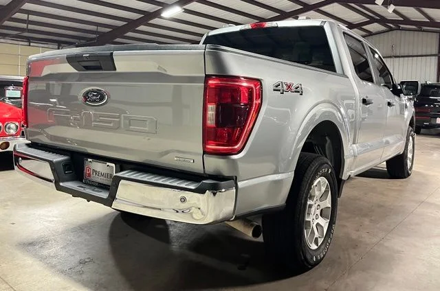 Used 2023 Silver Ford XLT image 2