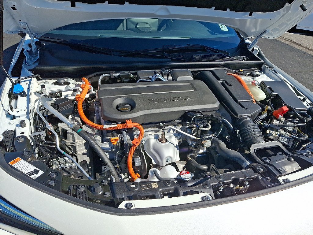 Certified Used 2026 Platinum White Pearl Honda 2WD Sport Hybrid image 30