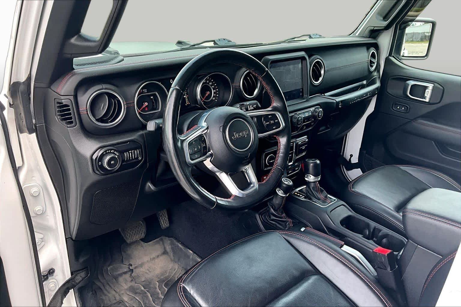 Used 2020 Bright White Clearcoat Jeep Rubicon image 18