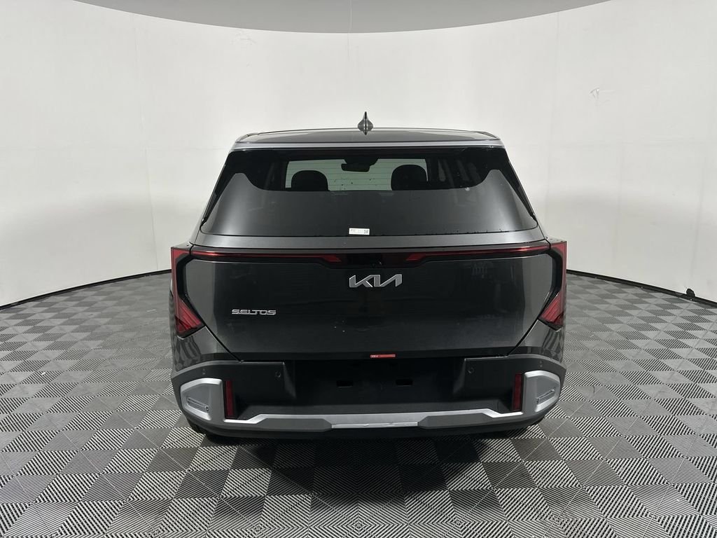 New 2027 Interstellar Gray Kia S image 4
