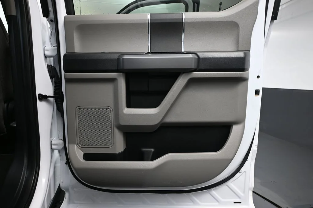 Used 2020 White Ford XLT image 38