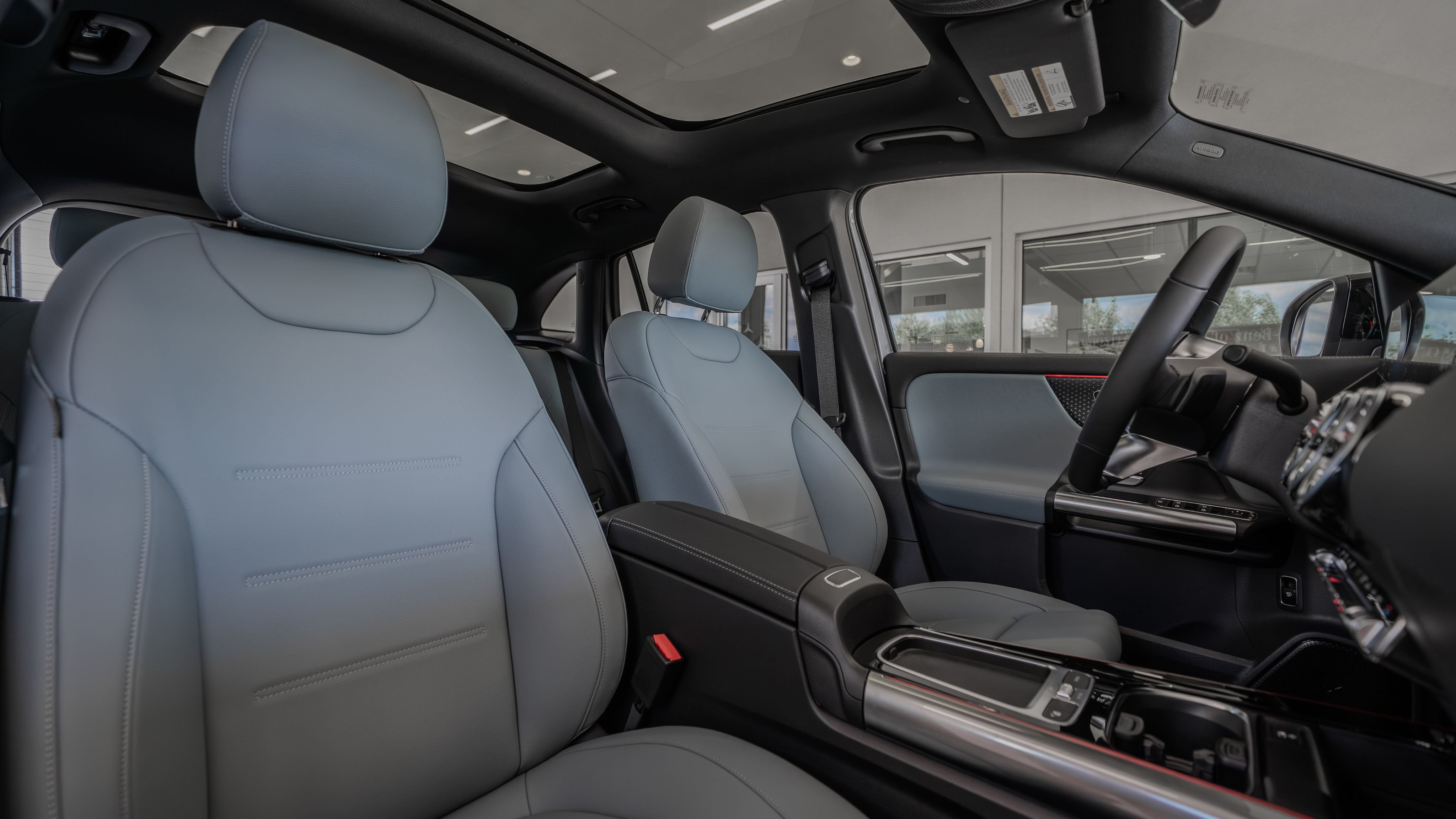 New 2026 Mountain Grey Metallic Mercedes-Benz GLA 250 image 31