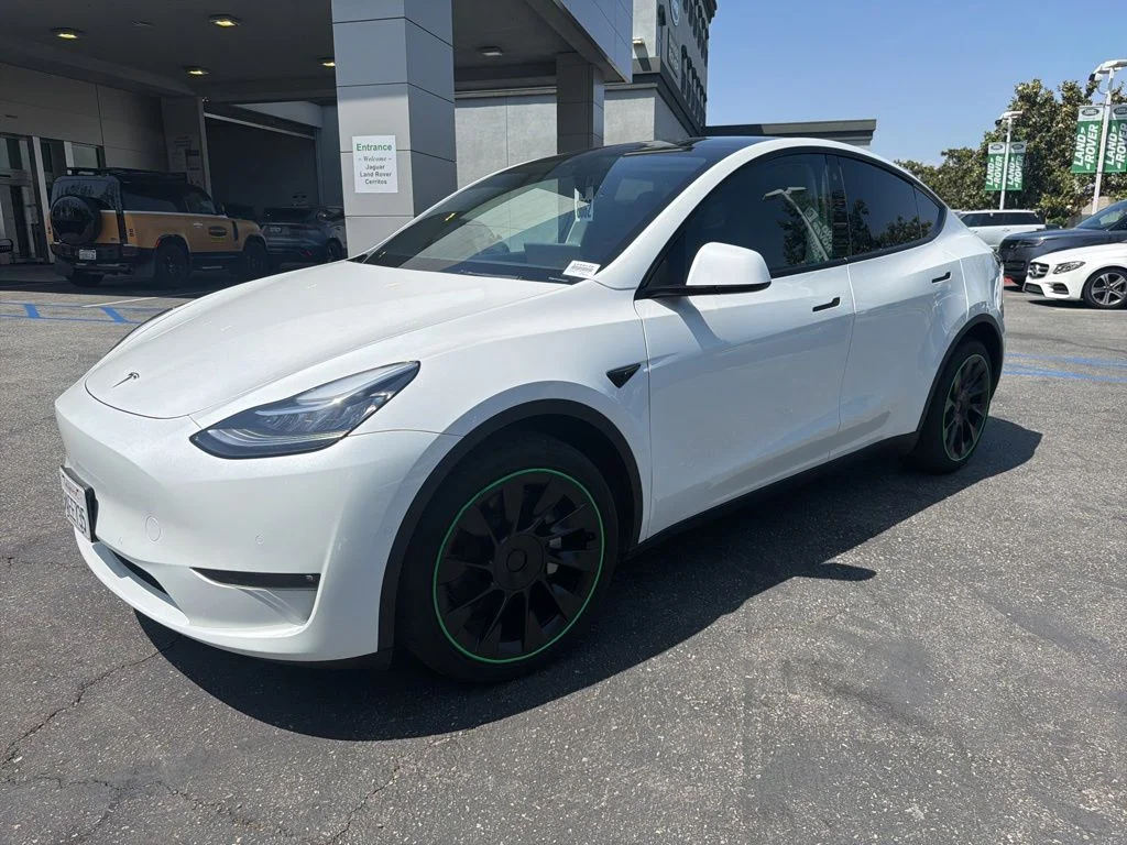Used 2022 Tesla Model Y Long Range with VIN 7SAYGDEE1NF359170 for sale in Cerritos, CA