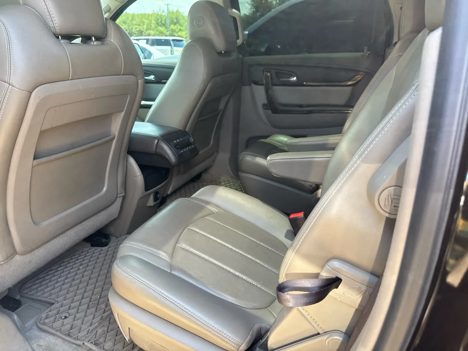 Used 2016 Ebony Twilight Metallic GMC Denali image 16