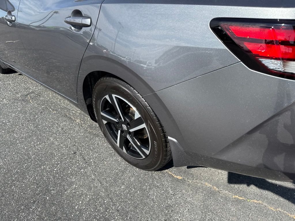 Used 2024 Gray Nissan SV image 9