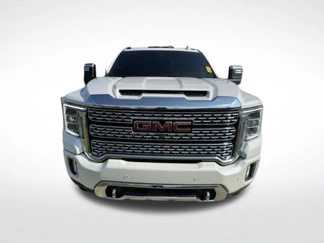 Used 2021 White GMC Denali image 2