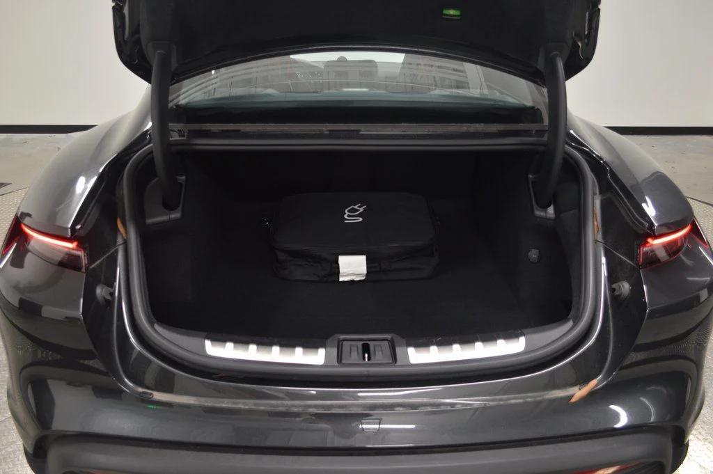 Used 2025 Slate Grey Neo Porsche 4 image 40