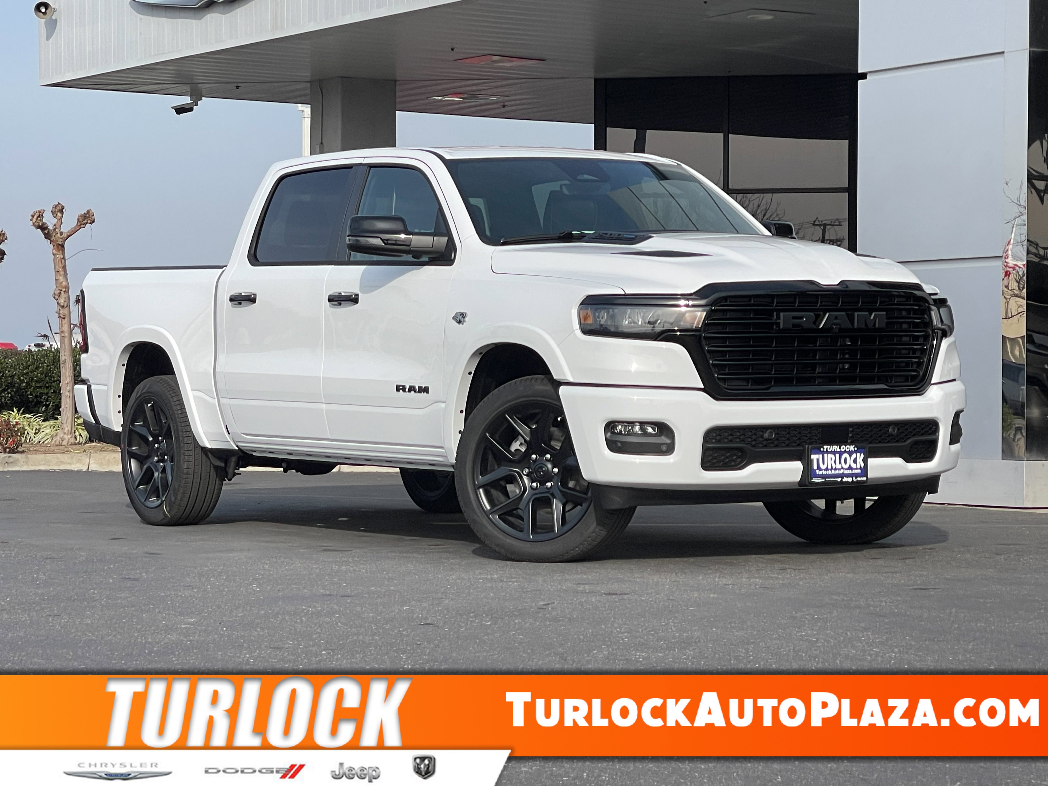 2026 RAM 1500 Laramie Crew Cab 4WD
