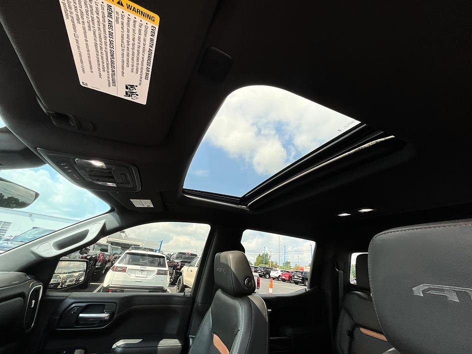 Used 2020 Black GMC AT4 image 33