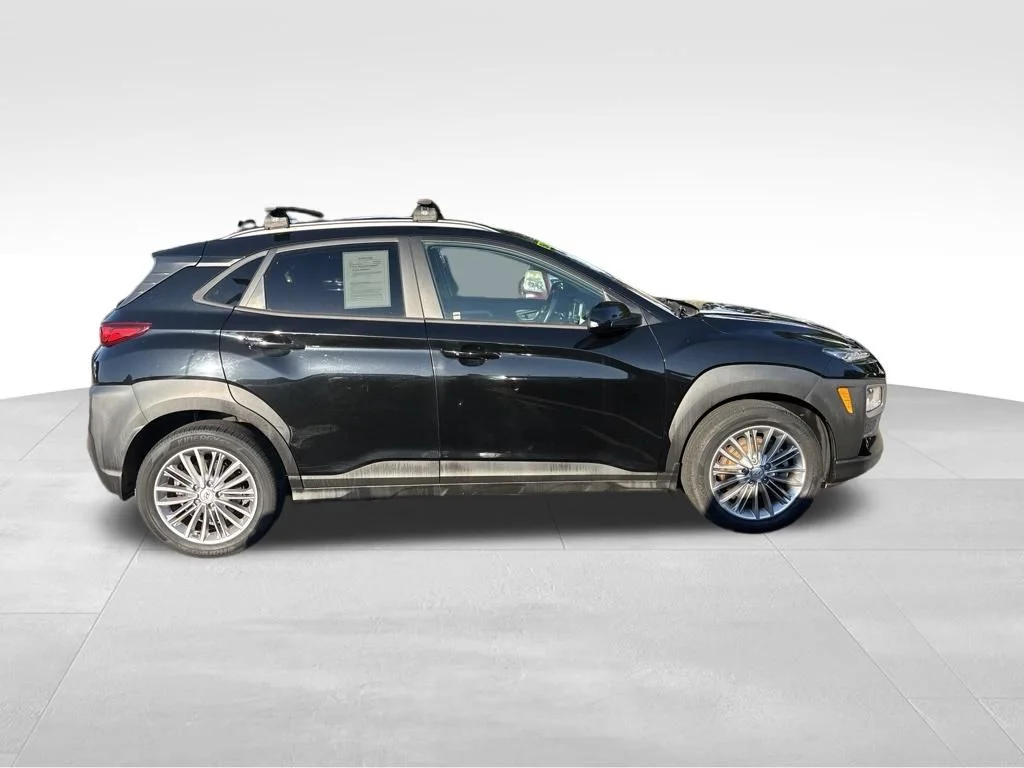 Used 2021 Black Hyundai SEL image 8
