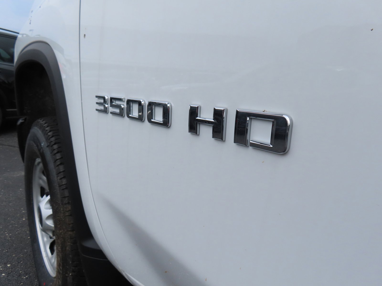 2024 Chevrolet Silverado 3500 HD Work Truck - Photo 28