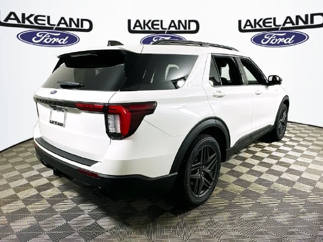 New 2026 Ford Explorer ST-Line