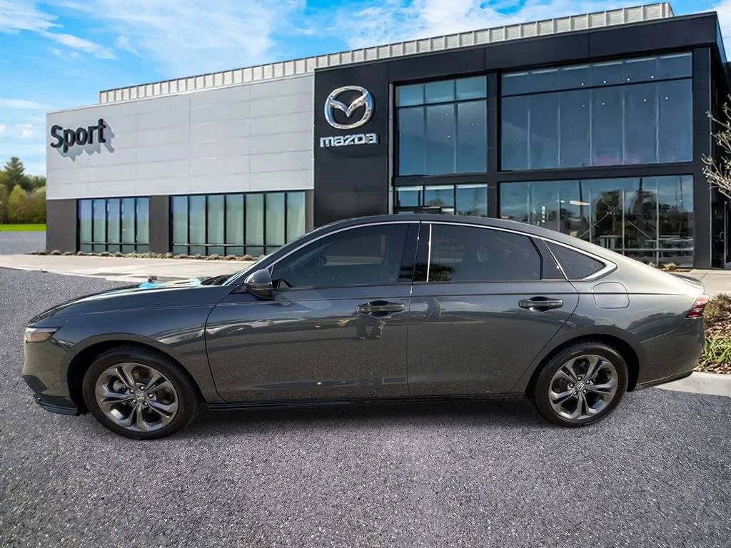 Used 2023 Gray Honda EX-L image 6
