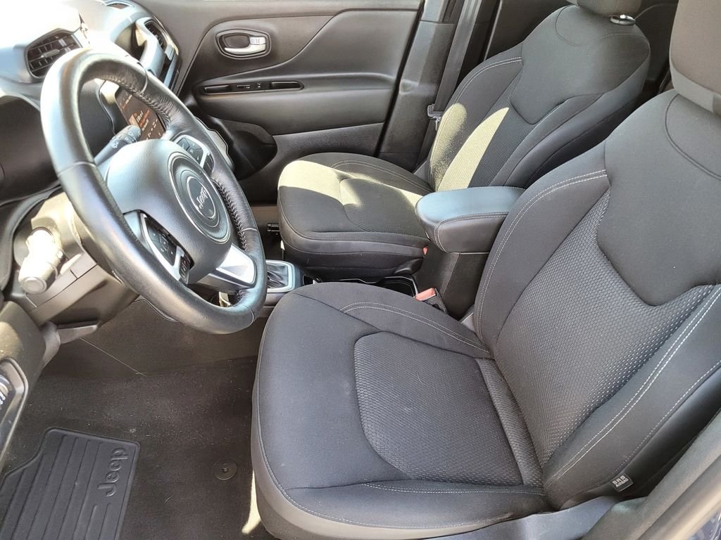 Used 2023 Blue Jeep Latitude image 16
