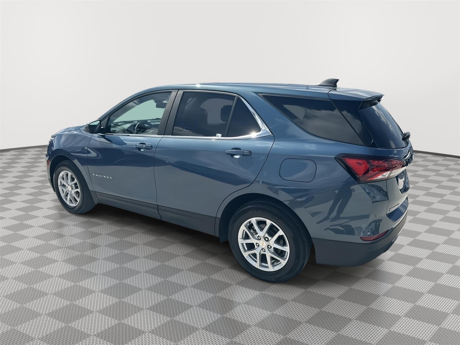 Used 2024 Lakeshore Blue Metallic Chevrolet LT image 6