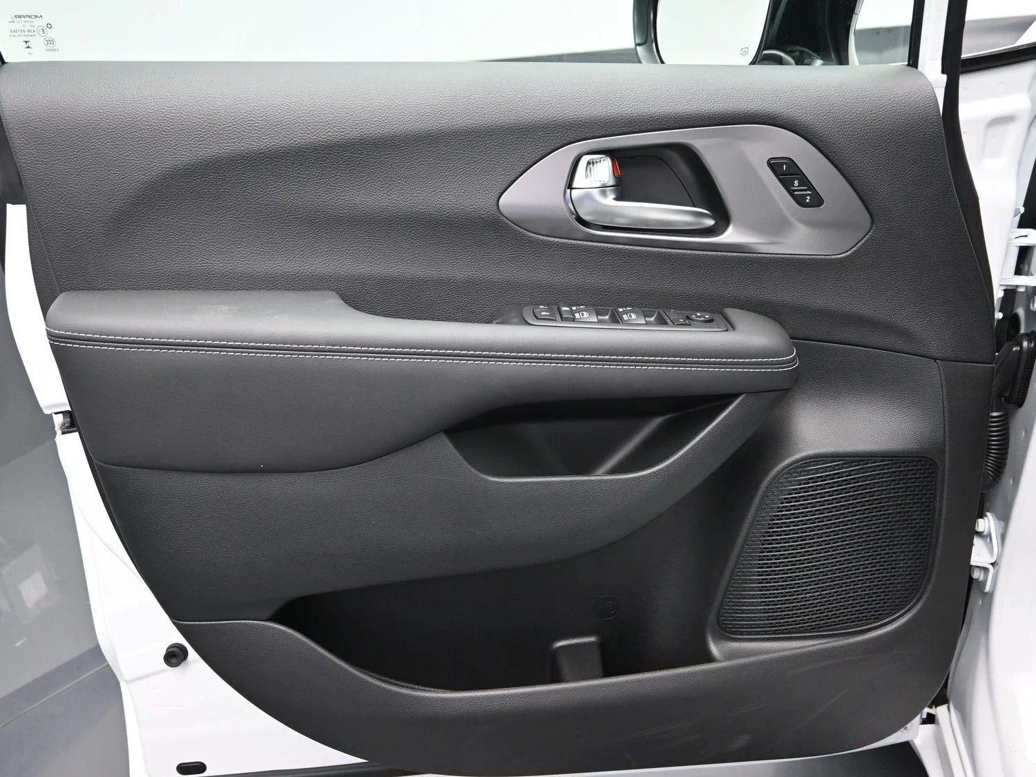 2026 Chrysler Pacifica Select - Photo 21