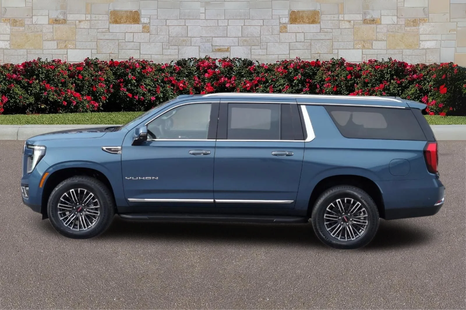 Used 2026 Downpour Metallic GMC Elevation image 6