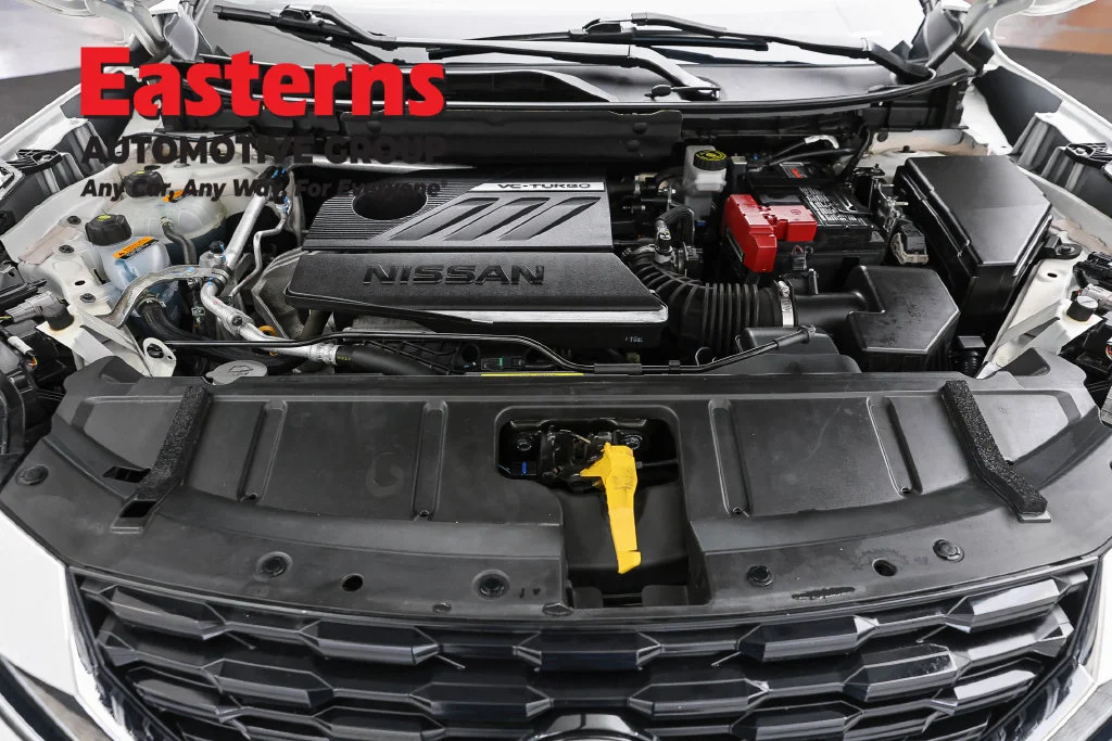 Used 2023 White Nissan S image 7