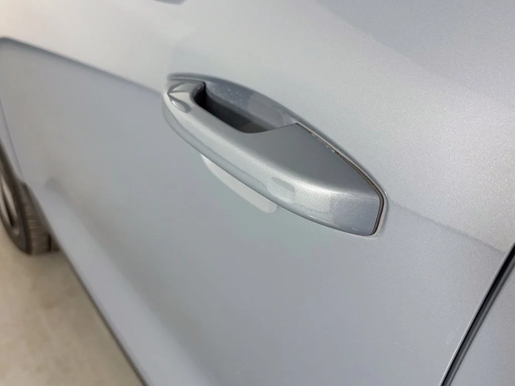 Used 2023 Gray Volvo Ultimate image 12