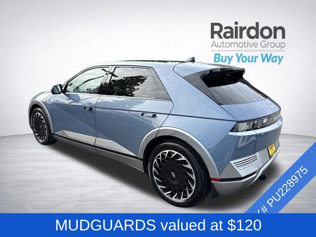 Used 2023 Lucid Blue Hyundai Limited image 3