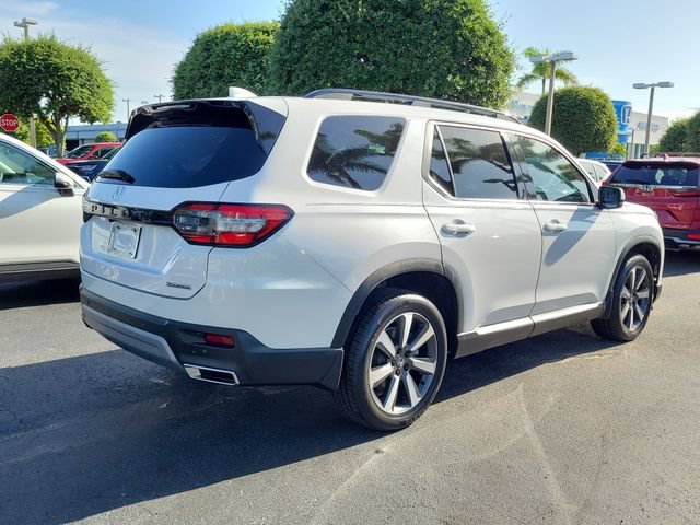 Certified Used 2023 Platinum White Pearl Honda AWD TRG image 6