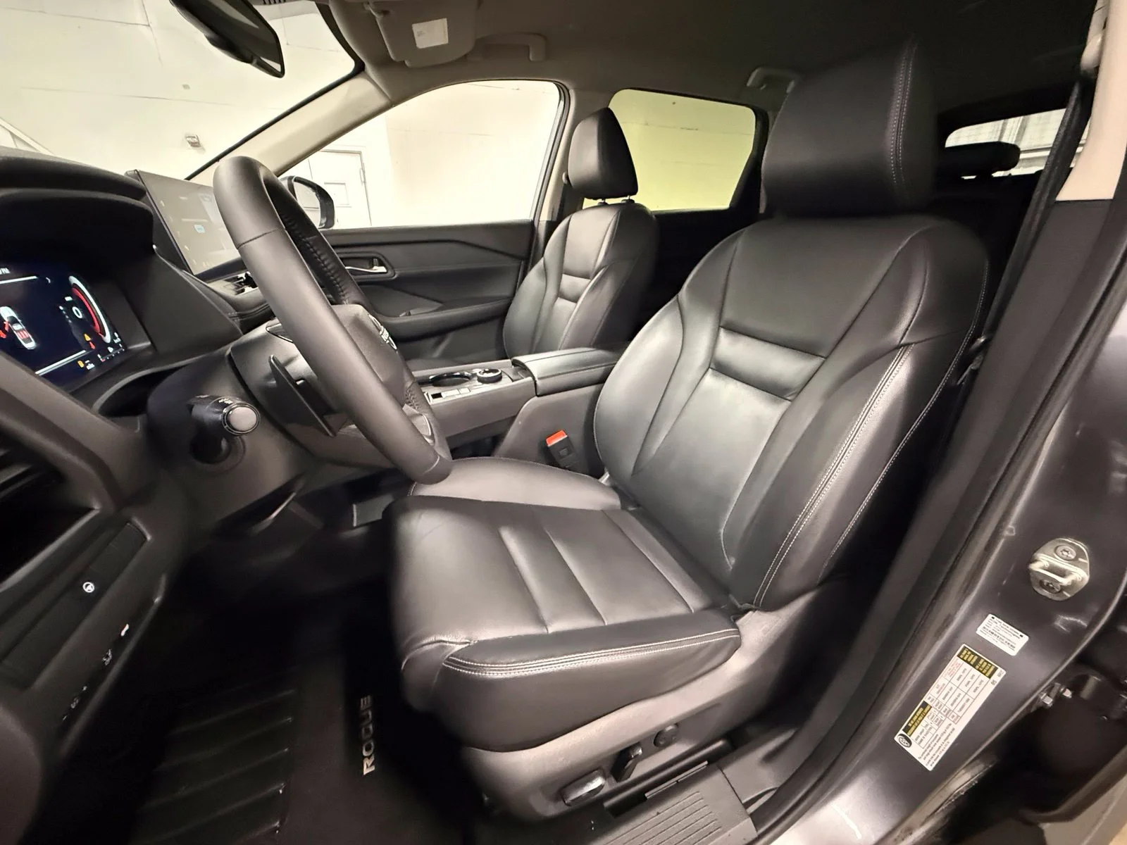 Used 2025 Gray Nissan SL image 19