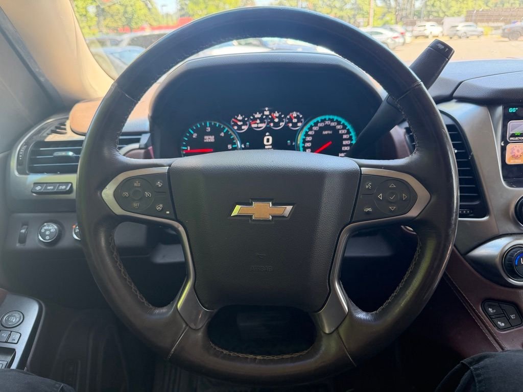 Used 2016 Iridescent Pearl Tricoat Chevrolet LTZ image 17