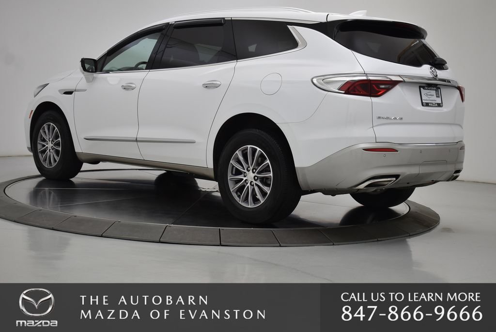 Used 2022 Summit White Buick Essence image 18