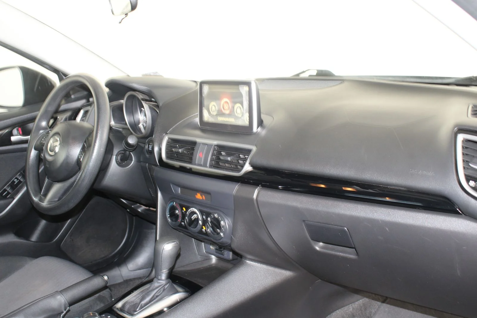 Used 2015 Black Mazda i Sport image 18