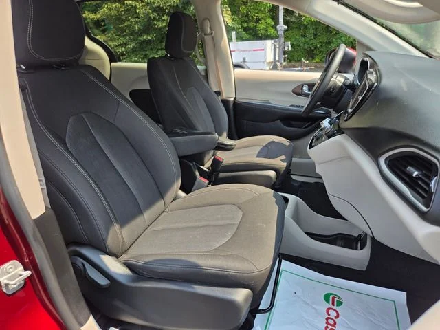 Used 2023 Red Chrysler LX image 19