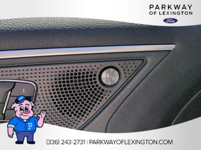 Used 2022 Blue Ford Titanium image 14