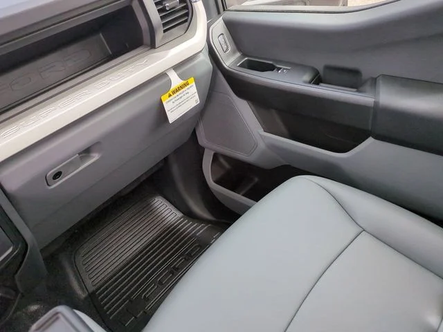 New 2026 Oxford White Ford F-550® XL image 15