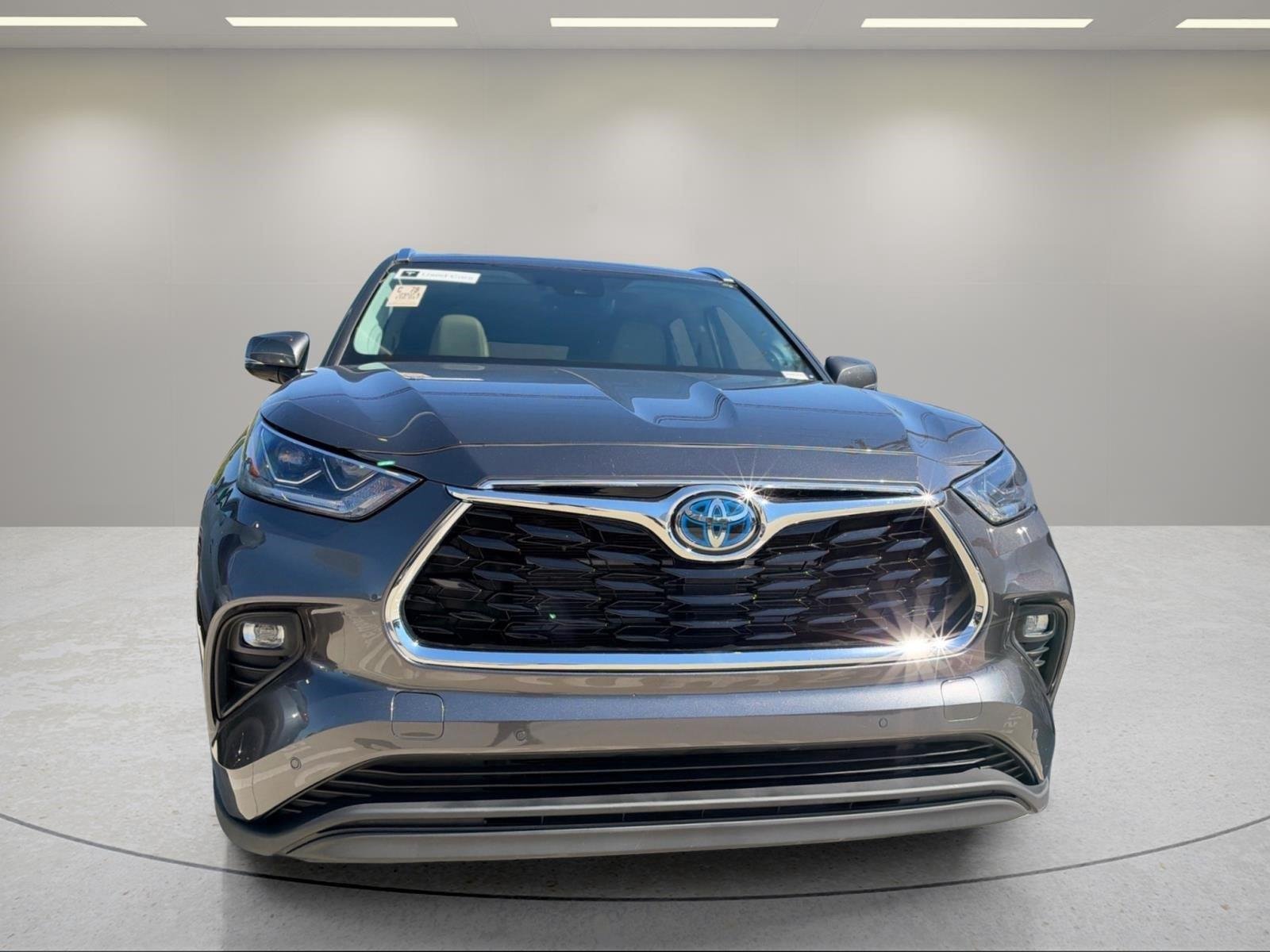 Used 2021 Magnetic Gray Metallic Toyota Hybrid Limited image 11