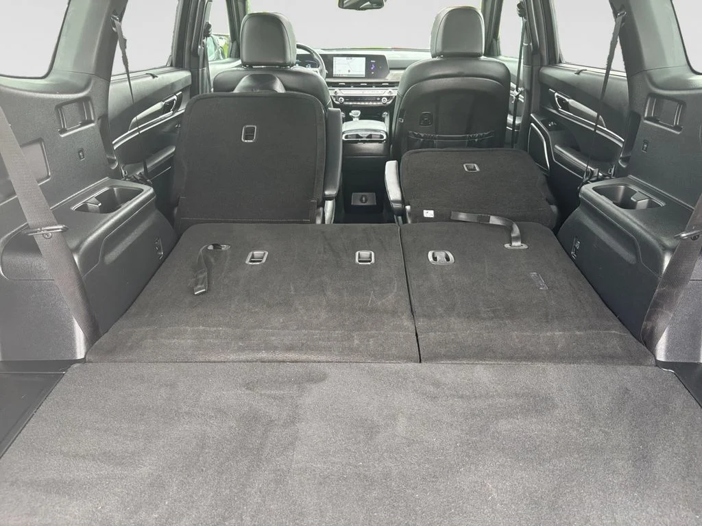 Used 2024 Black Kia EX X-Line image 30