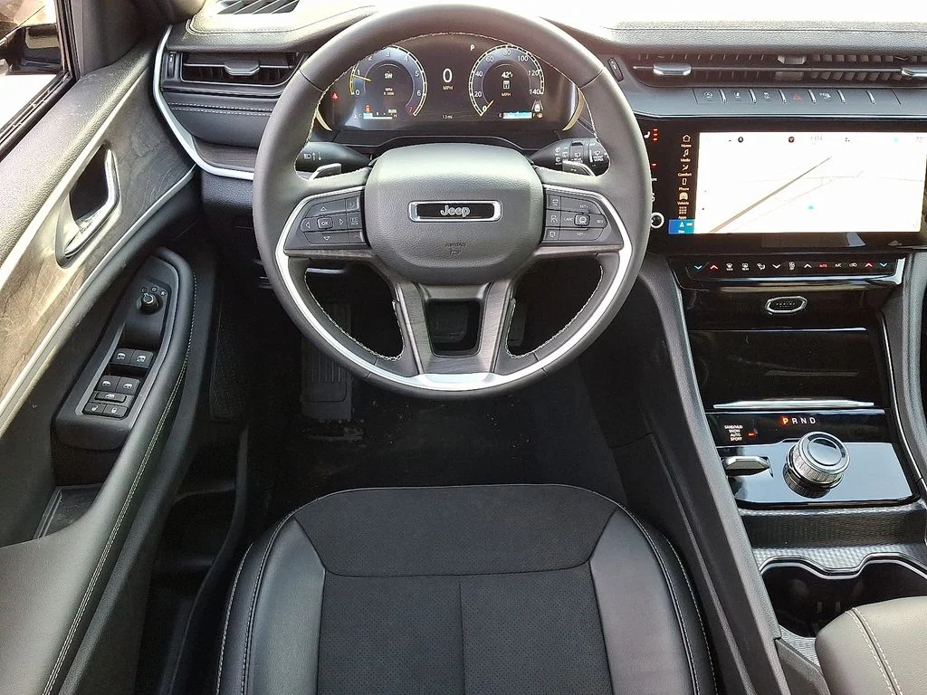 New 2026 Gray Jeep Altitude image 7