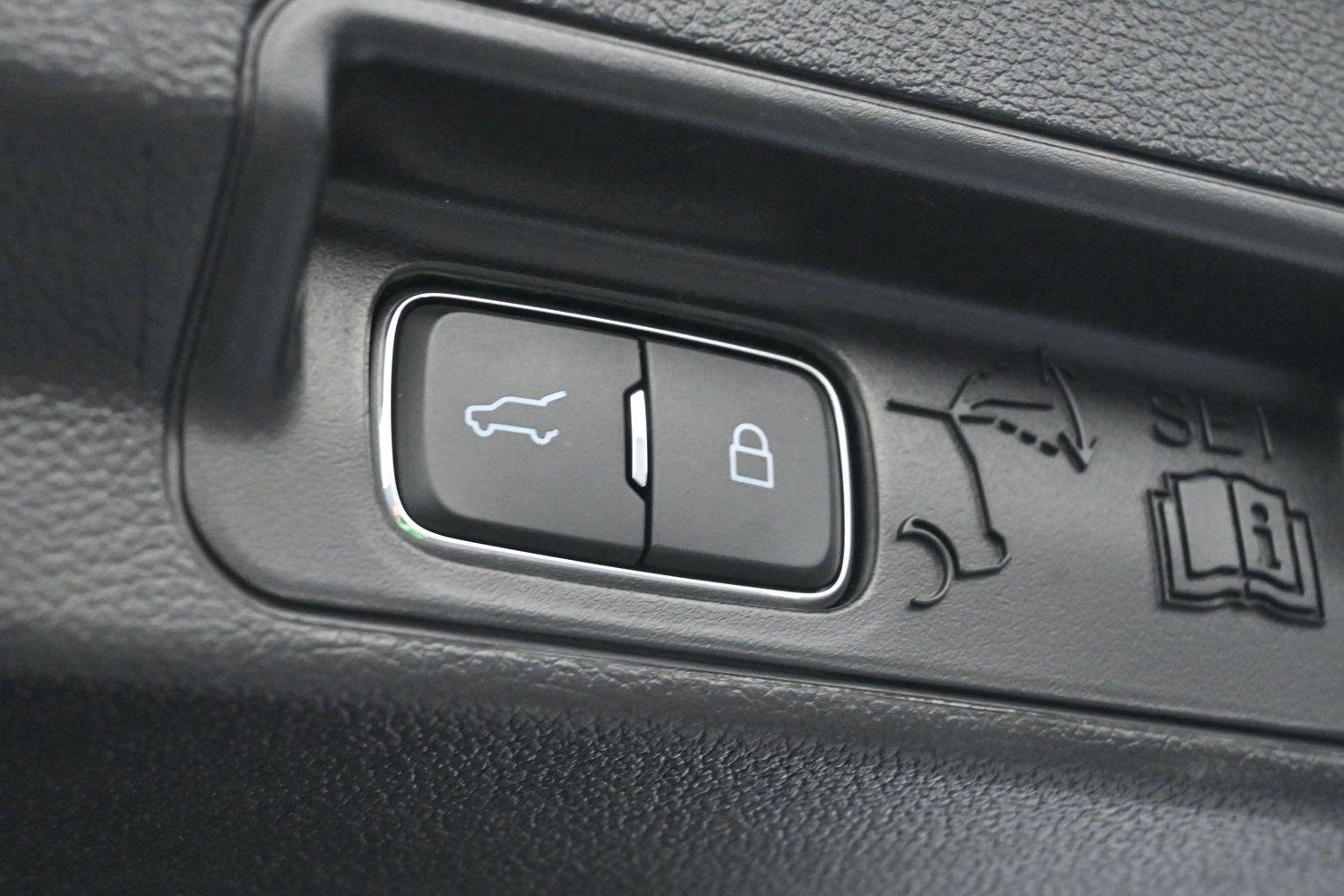 Used 2022 Agate Black Ford ST image 10