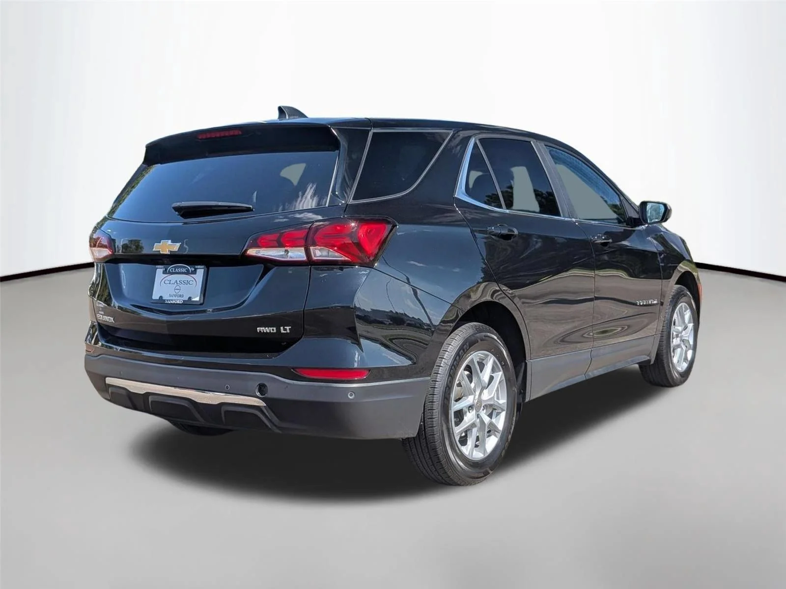 Used 2024 Mosaic Black Metallic Chevrolet LT image 5