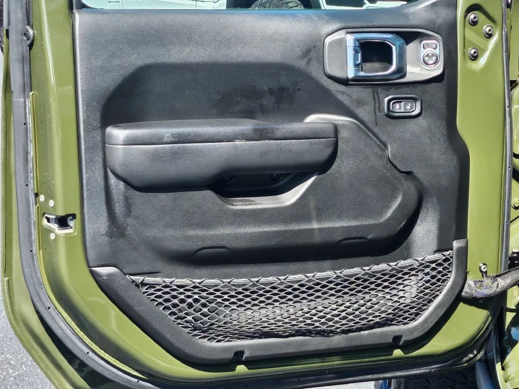 Certified Used 2022 Green Jeep Unlimited Willys image 33